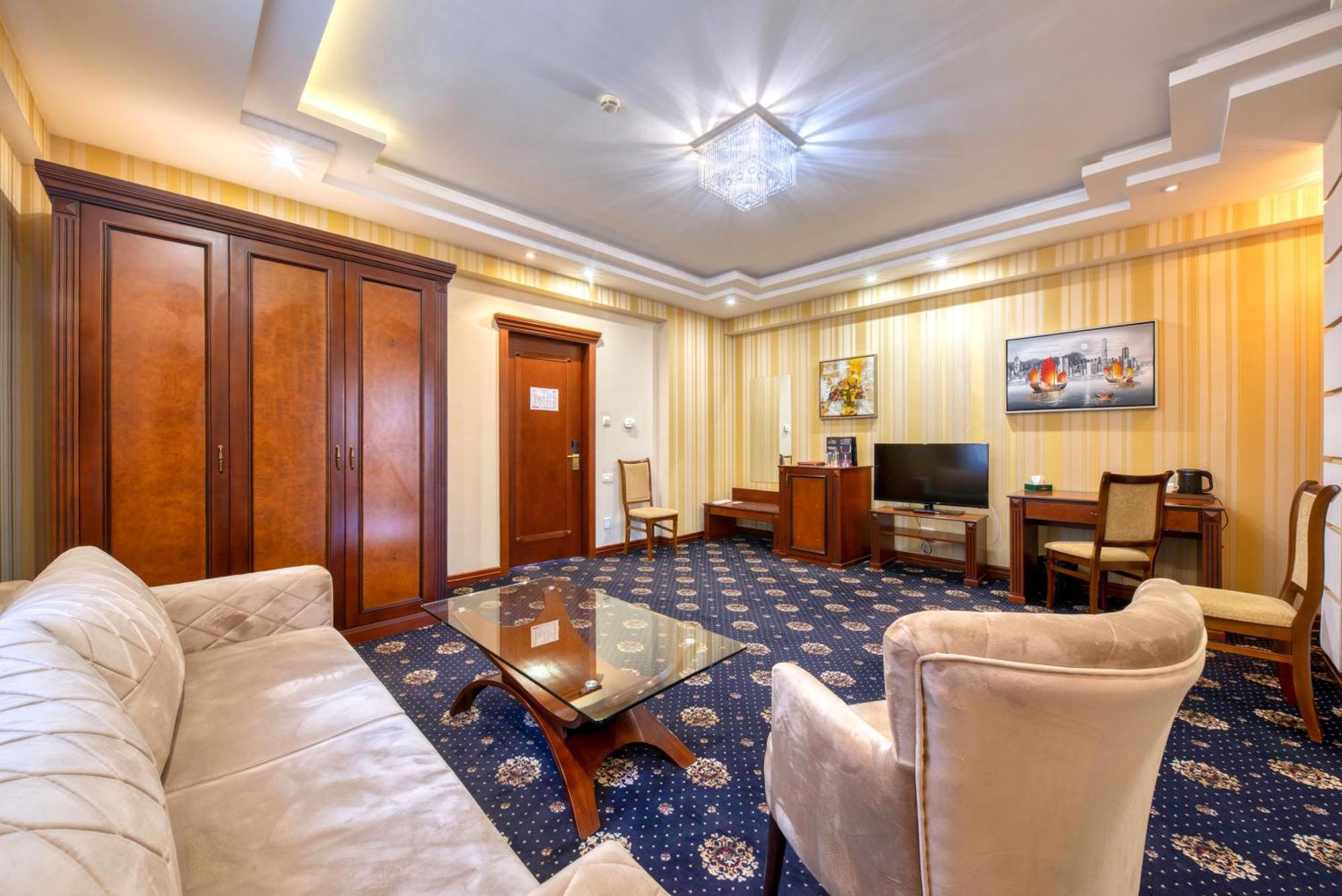 Spa Hotel Grace Forum 耶烈万 客房 照片