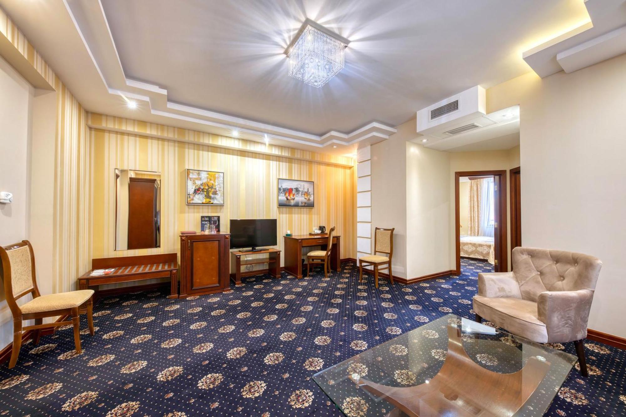 Spa Hotel Grace Forum 耶烈万 客房 照片